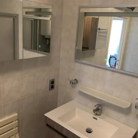 Aan Zee In * ニーウポールト