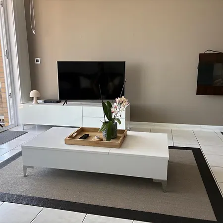 Aan Zee In Met Garage En 2 Slaapkamers Apartment